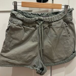 DL1961 green shorts with cinched with cinch waist tie